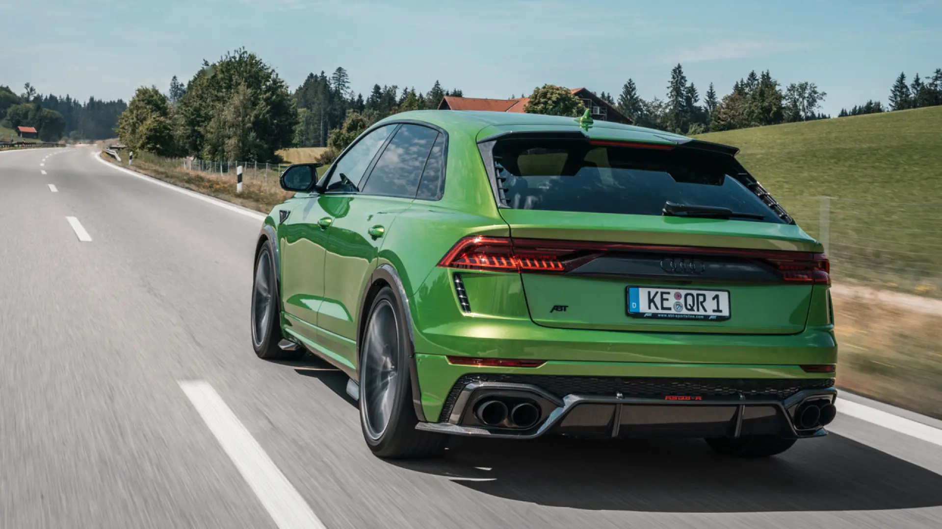 Vídeo: así se comporta el ABT Audi RSQ8-R en carretera