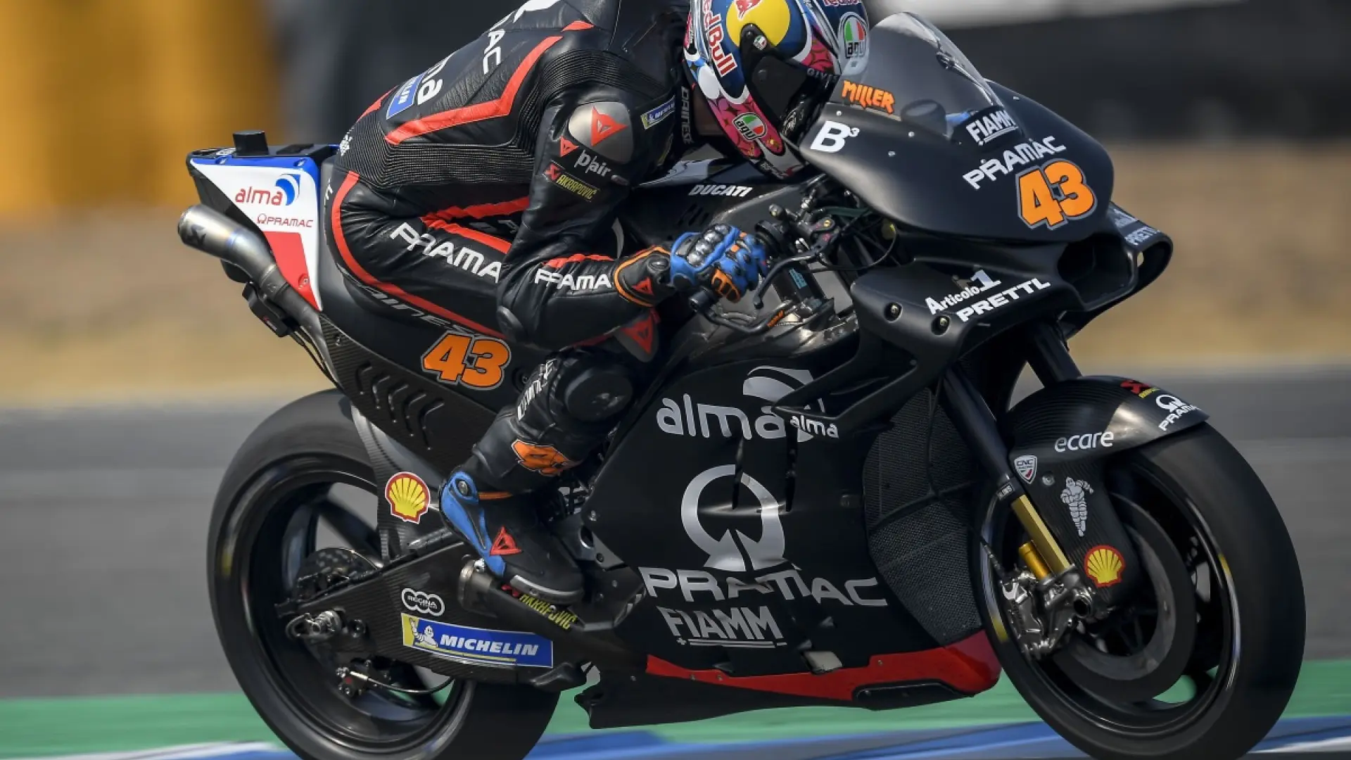 Jack Miller vuelve a nacer bajo el paraguas de Ducati