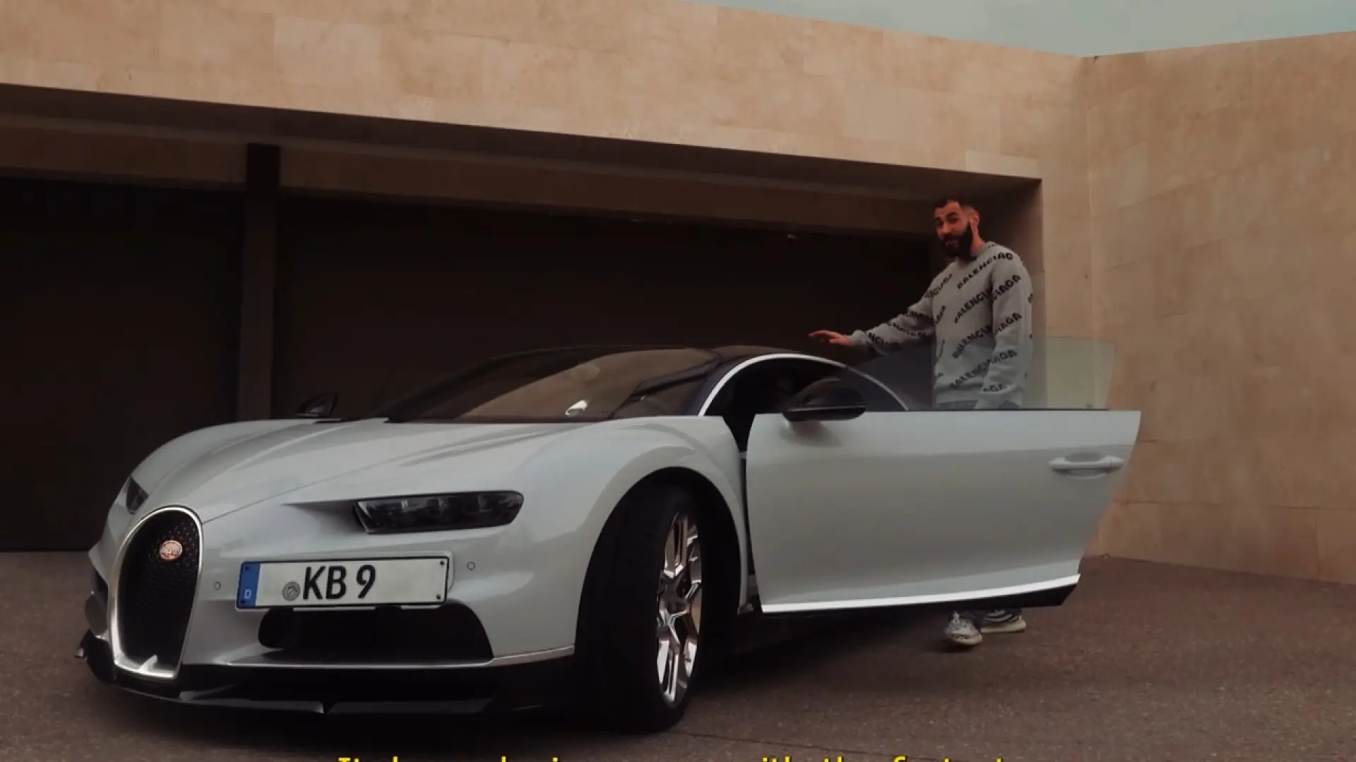 La espectacular colección de coches de Karim Benzema