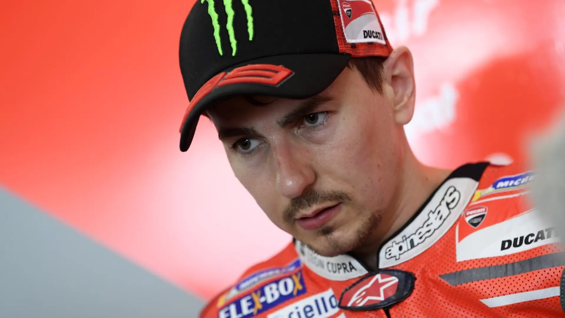 Jorge Lorenzo, campeón del mundo de MotoGP: "He estado a punto de quedarme paralítico y renuncie a 6.000.000 de euros para decir basta y…