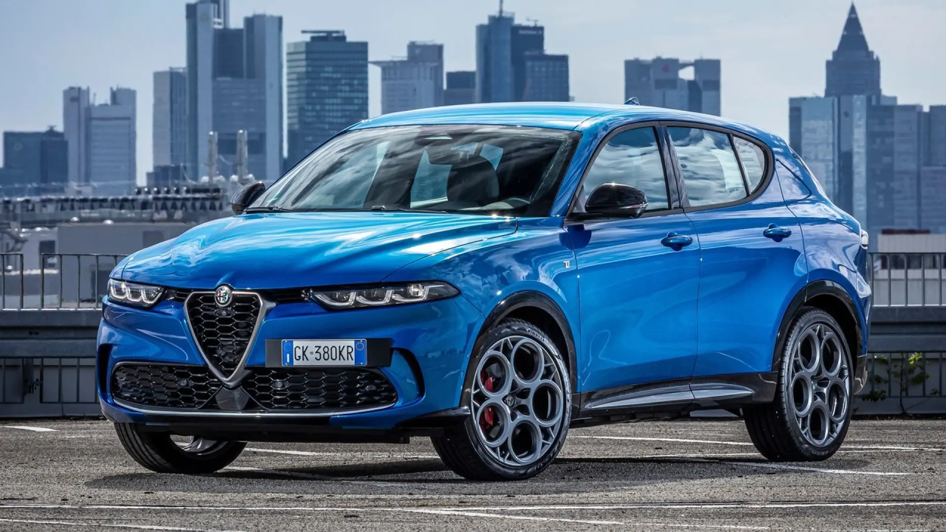 Alfa Romeo entra en el top 10 de superventas premium gracias al Tonale