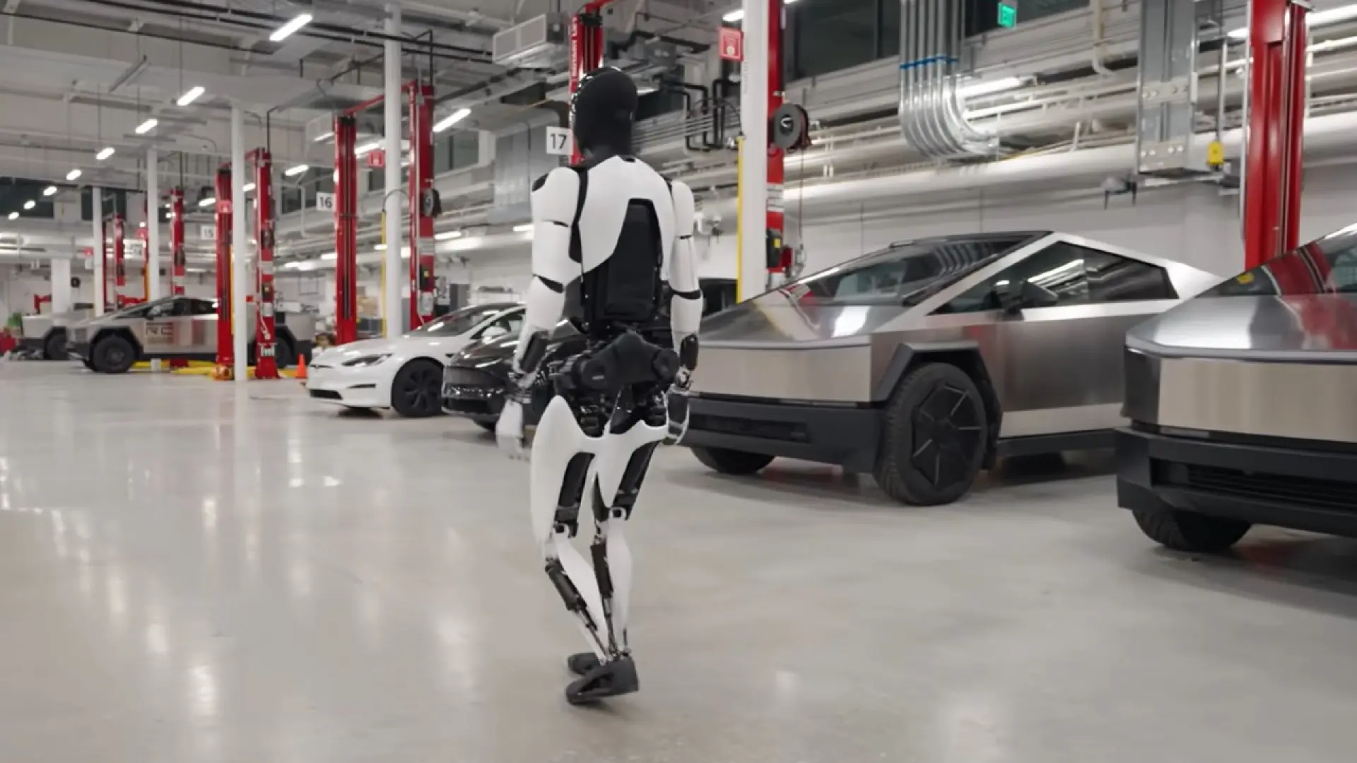 Más robots y menos coches, así es el polémico plan de futuro de Elon ...