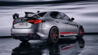 Alfa Romeo Giulia Quadrifoglio Luna Rossa