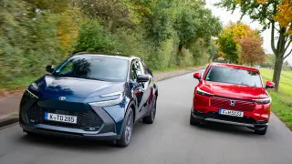 Comparativa del Honda HR-V e:HEV vs Toyota C-HR 1.8 VVT-i Hybrid.