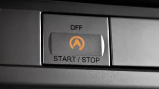 El Start Stop ahorra un 5% de combustible, pero acelera el desgaste de la batería.