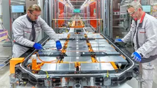 Ensamblaje de baterías en la fábrica de Audi en Bruselas