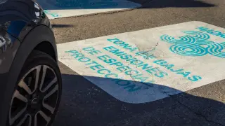 El Ayuntamiento de Madrid recula y permite circular a los coches sin etiqueta DGT.