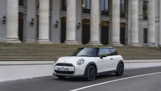 Mini Paul Smith Edition 2026