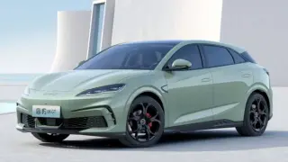 BYD presenta el Seal 6 GT con el que promete romper el mercado