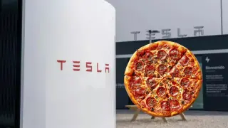 La estación de carga proporciona pizzas para mitigar la espera de carga