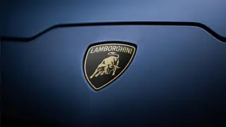 Un Lamborghini Revuelto SV podría llegar en 2027.