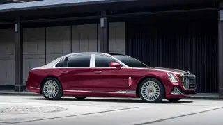 La marca china Hongqi podría fabricar coches en España.