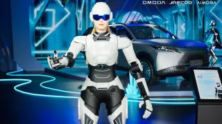 El robot humanoide de Chery pronto podrá convivir con el de BYD.