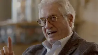 Giorgetto Giugiaro defiende el Ferrari Luce.