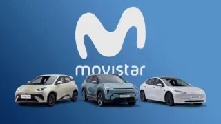 Cartel promocional Movistar de su servicio de alquiler de coches
