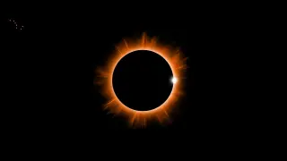 Recomendaciones de la DGT si te pilla el eclipse solar conduciendo.