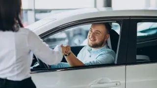 Cambios en el examen de conducir por el auge de vehículos automáticos