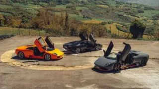 Celebramos el 25 aniversario del Lamborghini Murciélago conduciéndolo