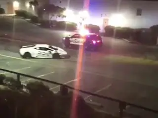 VÍDEO: ¿Valentía o estupidez? Un Lamborghini Huracán desafía a la policía