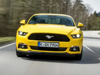 coches-motores-increibles-version-basica-ford-mustang
