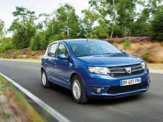 Dacia Sandero delantera