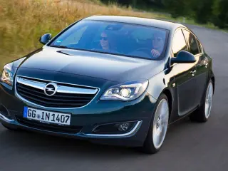 coches-luces-mas-deslumbran-Opel-Insignia