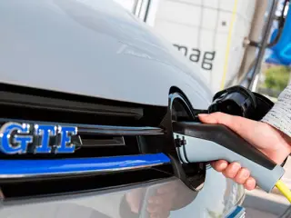 El 50% de los españoles, dispuesto a comprar un eléctrico