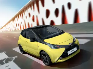 Nuevos Toyota AYGO: en amarillo, en gris, descapotable...