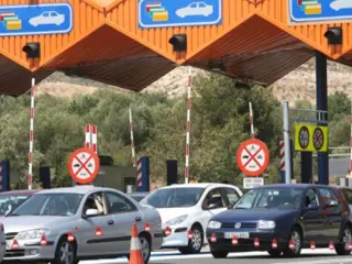 Los coches eléctricos no pagan peajes en Cataluña