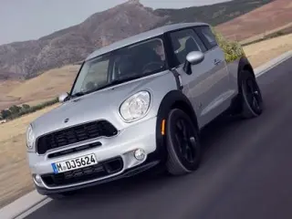 Mini Paceman camuflado