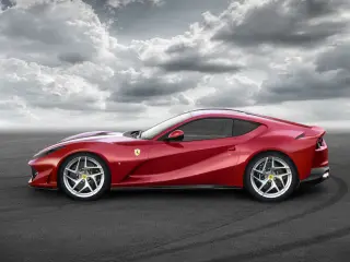 VIDEO: Ferrari 812 Superfast, ¡Brutal!