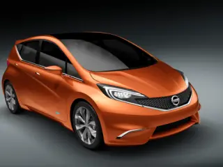 Nissan Invitation, frontal