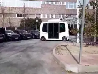 VÍDEO: cada vez queda menos para esto, así se mueve el bus autónomo Alsa en Madrid