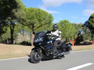 BMW K1600 B