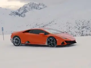 VÍDEO: ¿Un Lamborghini Huracán EVO en nieve? No hay cosa más divertida