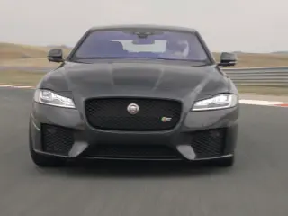 Nuevo Jaguar XF 2015