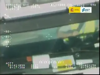 VÍDEO: Un camionero multado por hacer esto al volante