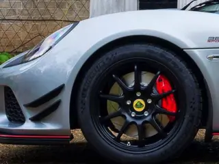 Lotus Exige Sport 380 rueda