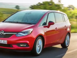 VÍDEO: Los 5 rivales del Renault Scénic