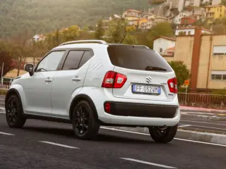 Suzuki Ignis 2017 trasera