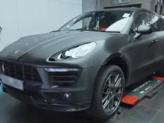 VÍDEO: El Porsche Macan 2.0 T recibe una modificación en su escape y suena así