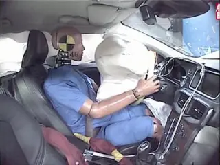 Crash Test Volvo