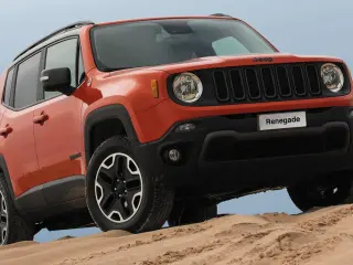 coches-perfectos-graduados-estrenan-curro-jeep-renegade