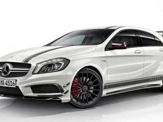 Mercedes A 45 AMG Edition 1 lado
