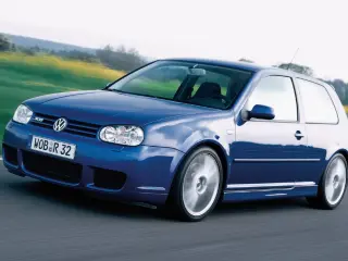 El Volkswagen Golf R32 fue presentado en el Salón Internacional del Automóvil de Madrid.