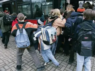 Cómo saber si el bus escolar de tus hijos es seguro