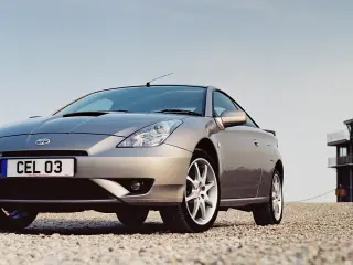 La parte delantera del Toyota Celica.