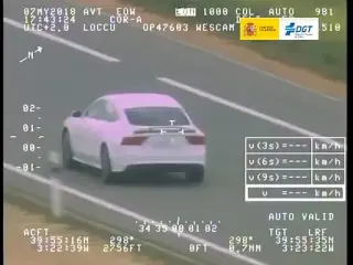 VÍDEO: Pegasus caza a un Audi A7 a casi 250 km/h en una autopista y porque no puede ir a más…