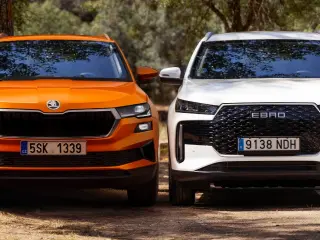 Skoda Karoq o Ebro S400.
