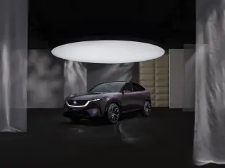 El nuevo Mazda CX-6e.